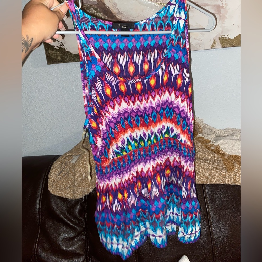 Colorful top